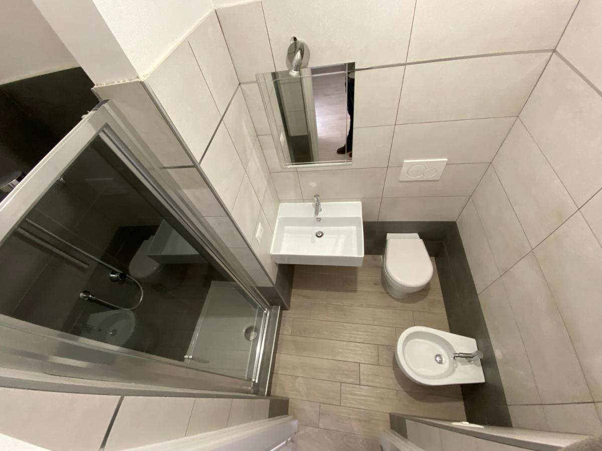 Domus Art Suites Merulana Rom Exterior foto